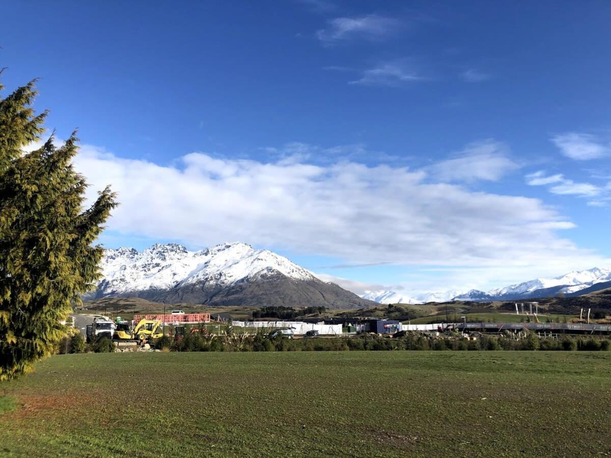 Nestled Below The Remarkables كوينستاون المظهر الخارجي الصورة