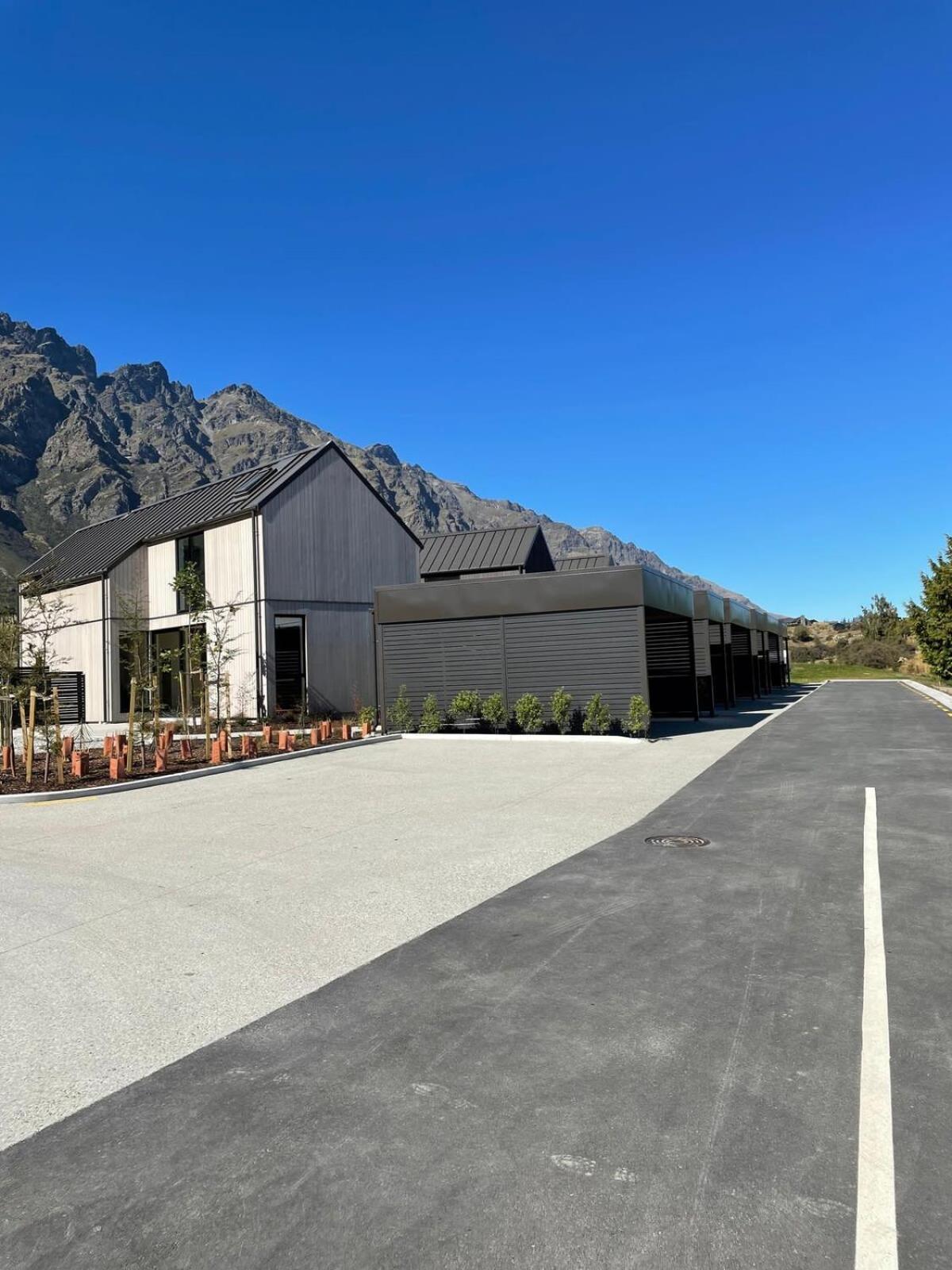 Nestled Below The Remarkables كوينستاون المظهر الخارجي الصورة