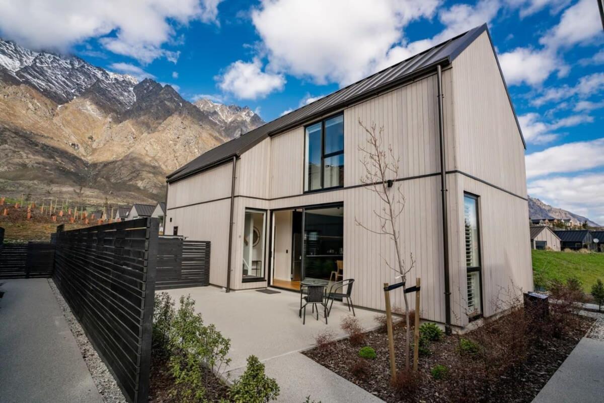 Nestled Below The Remarkables كوينستاون المظهر الخارجي الصورة